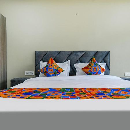 Fabhotel Classic Inn Индор Екстериор снимка