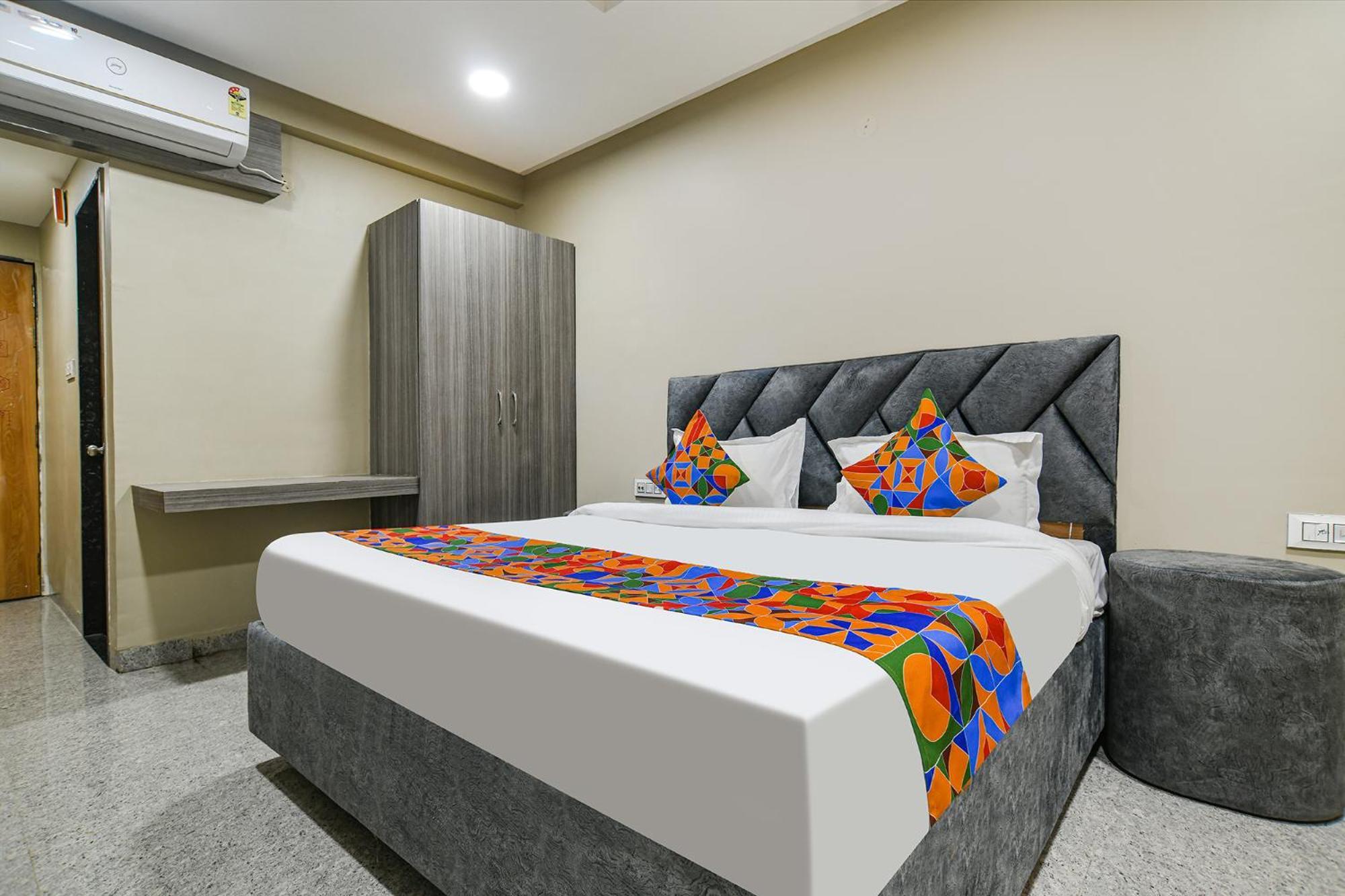 Fabhotel Classic Inn Индор Екстериор снимка
