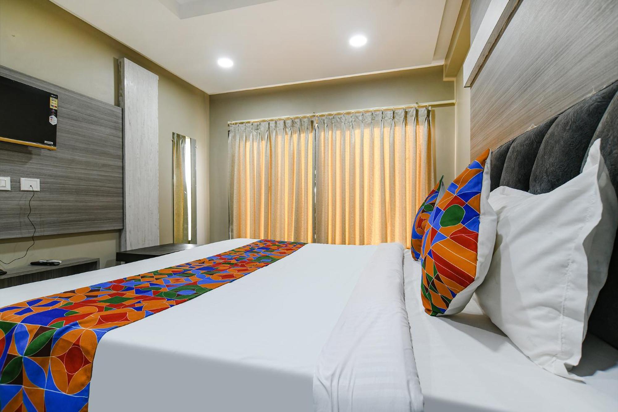 Fabhotel Classic Inn Индор Екстериор снимка