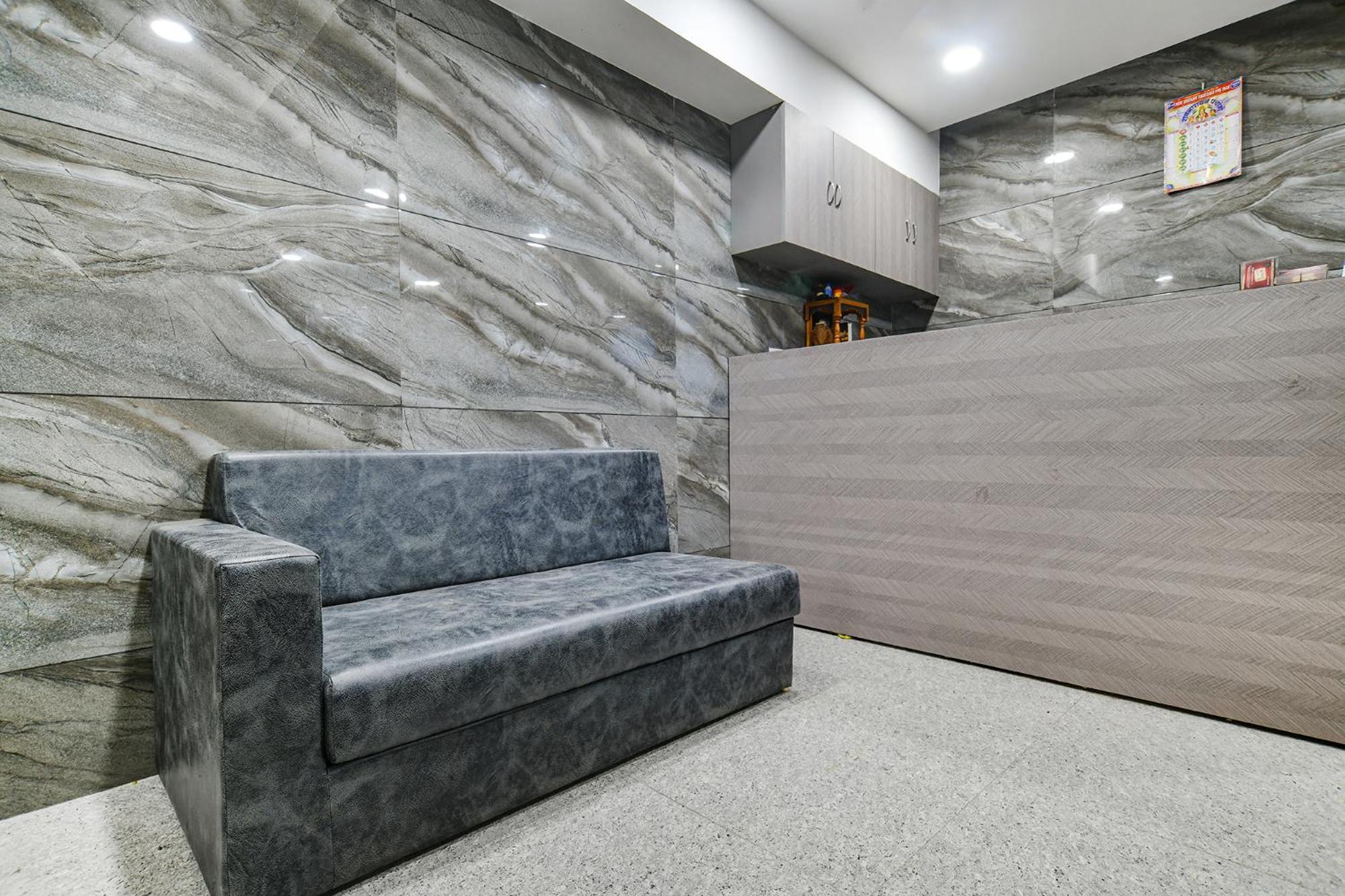 Fabhotel Classic Inn Индор Екстериор снимка