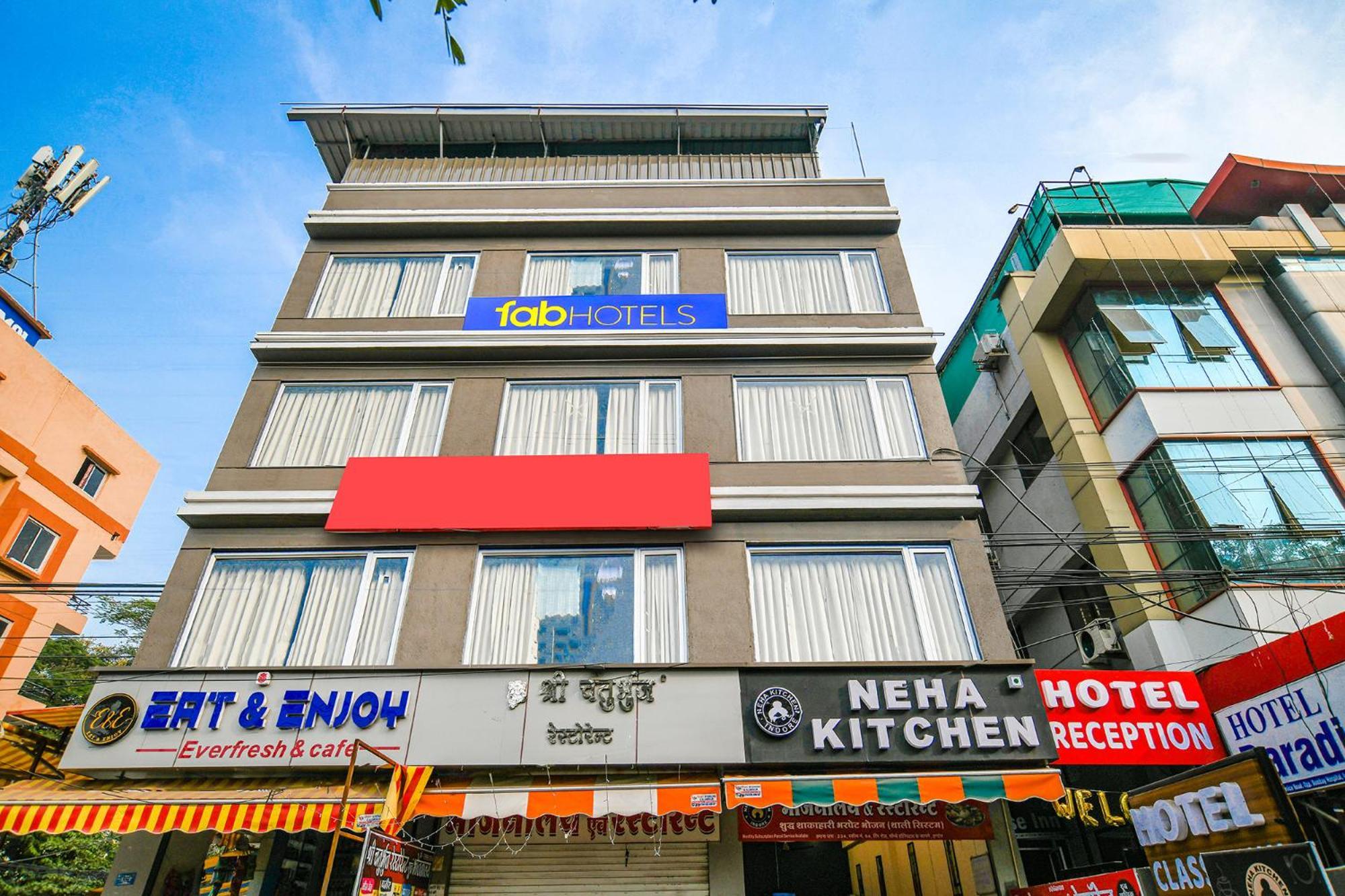 Fabhotel Classic Inn Индор Екстериор снимка